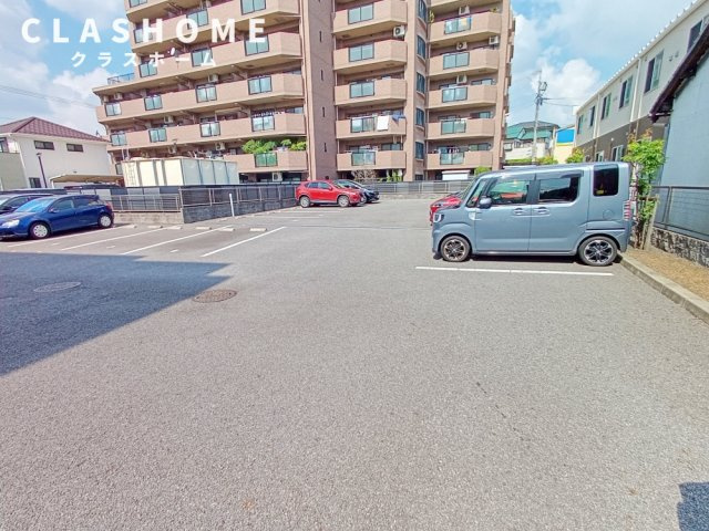 サプリーム大府　　刈谷市近郊の賃貸はクラスホーム刈谷店の駐車場