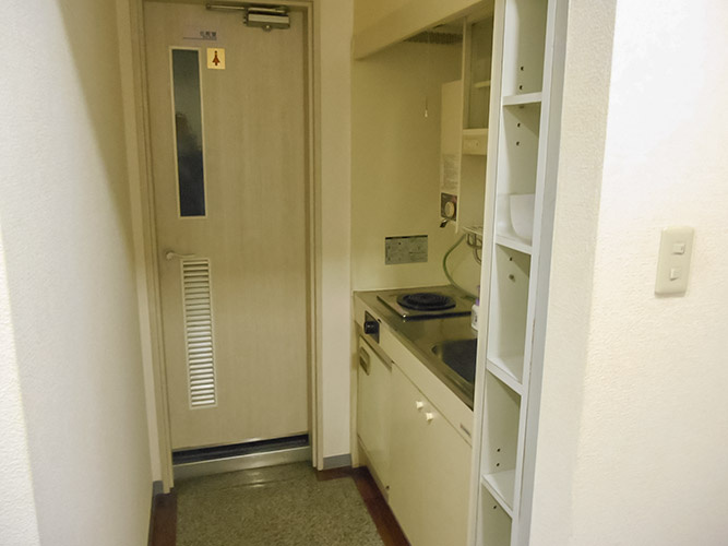 サカエ・ミヤシタビル