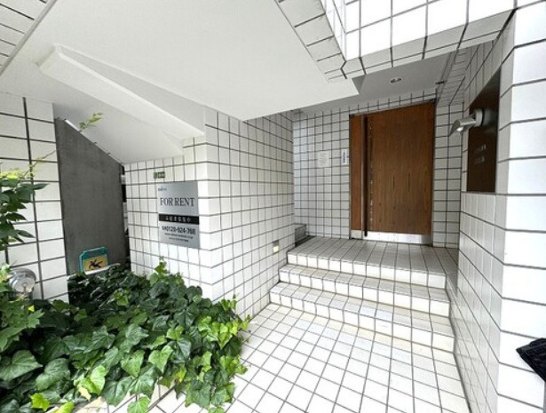 グラチアトルリのエントランス