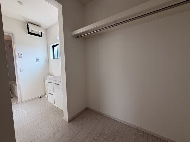 糟屋郡新宮町大字湊4期　2号棟の洗面所