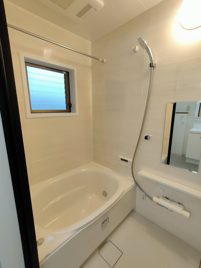 川中豊町二丁目リフォーム済物件の浴室