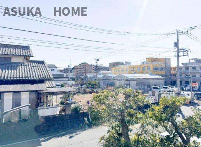 コーポ大倉山の展望|南側前面道路のため、通風、日当たり、眺望良好です。