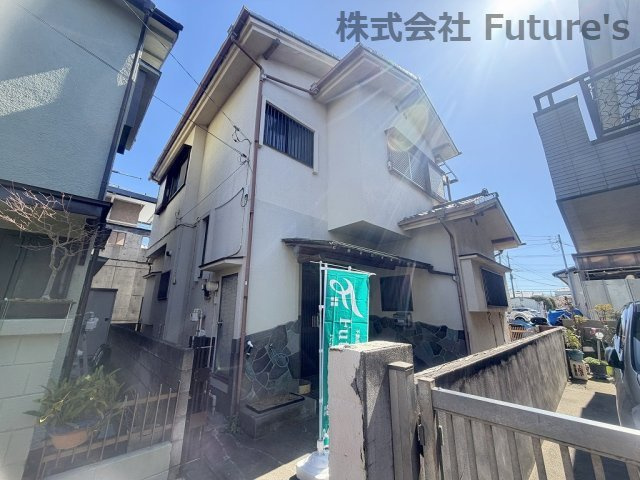 三郷市幸房　中古戸建　全1棟の外観|三郷駅徒歩16分、三郷中央駅徒歩20分の好立地