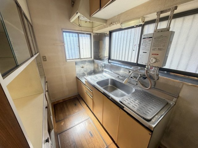 三郷市幸房　中古戸建　全1棟のキッチン|ガスコンロ設置可キッチン
