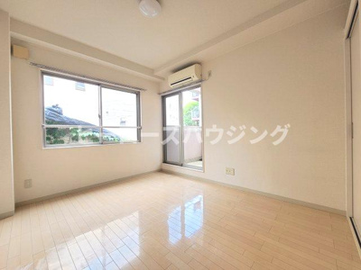 【内装】 | ウィステリア豊中本町 | ※同タイプの写真となり、実際のお部屋とは異なる場合があります