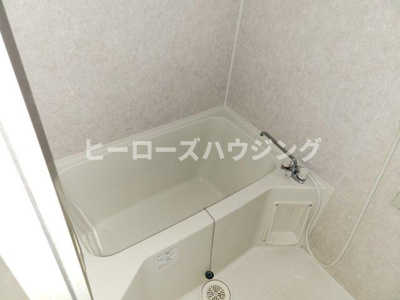 【浴室】 | ウィステリア豊中本町 | ※同タイプの写真となり、実際のお部屋とは異なる場合があります