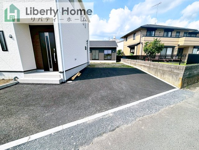 筑西市二木成第2　新築戸建　1号棟の駐車場