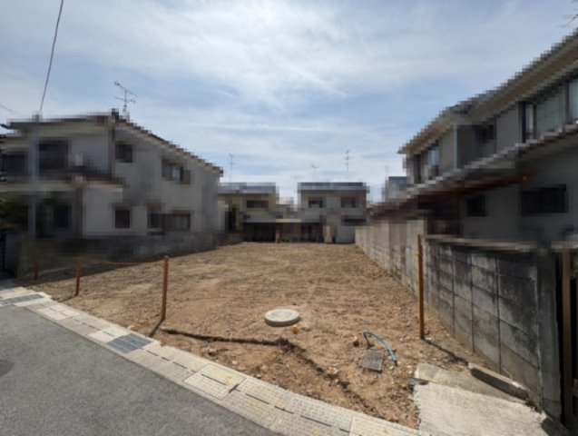 向日市寺戸町新田2期1号地の外観|2026.3現況更地
2区画分譲です(^^♪
