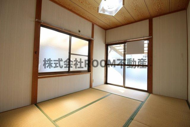 髙野貸家の和室|フローリングだけでなく、和室もあります