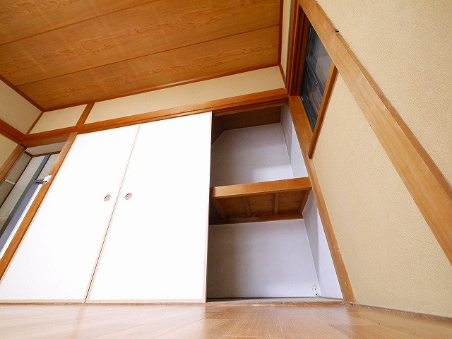 小泉町戸建の収納