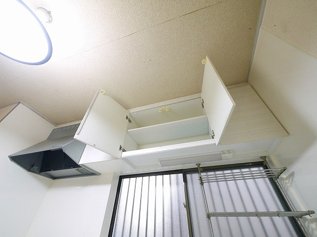 小泉町戸建のキッチン