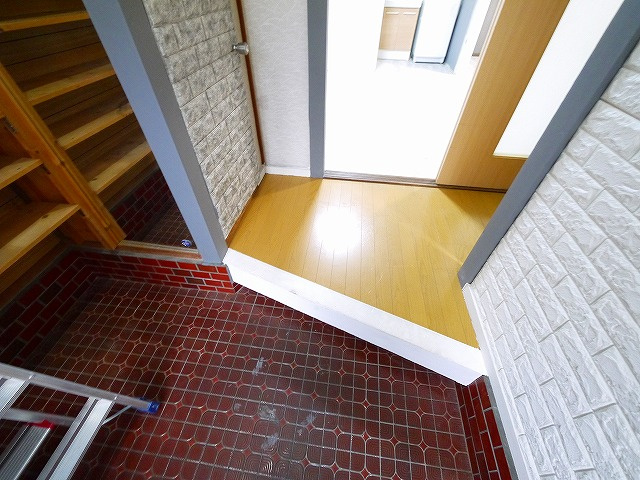 小泉町戸建のエントランス