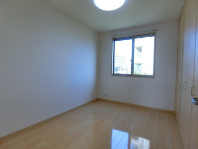 【洋室】 | クリスタル・クロスバレー