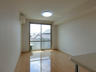 【居間・リビング】 | クリスタル・クロスバレー