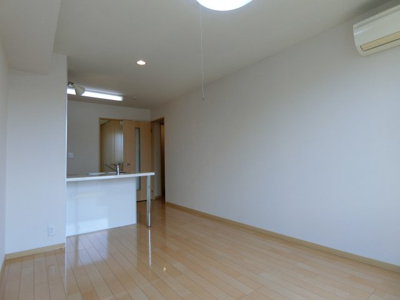 【居間・リビング】 | クリスタル・クロスバレー