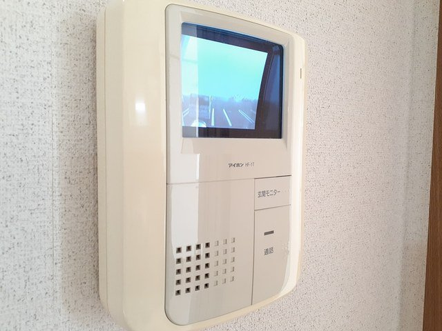 パストラーレ　Ｂのセキュリティ|来訪者の顔が見えるモニターホン付き