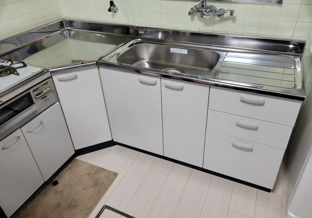 中間市深坂1丁目戸建のキッチン