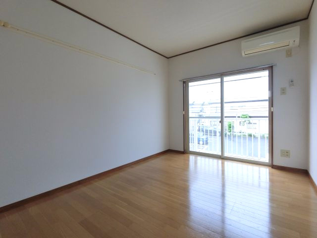 【寝室】
