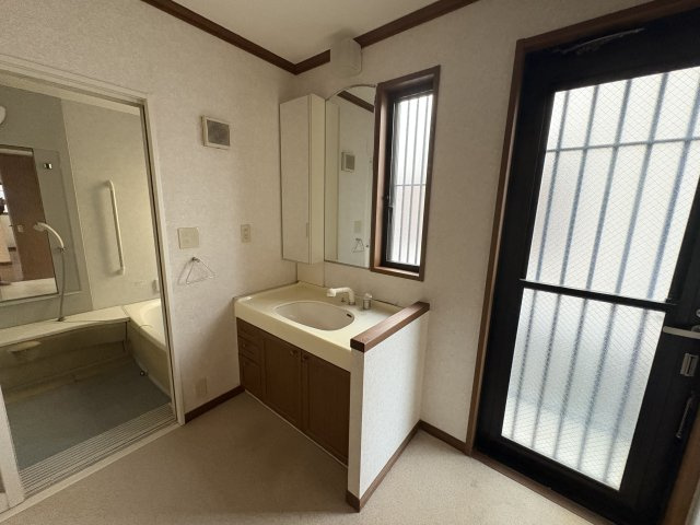 和歌山市小倉・中古戸建・54761の洗面所