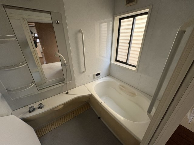 和歌山市小倉・中古戸建・54761の浴室