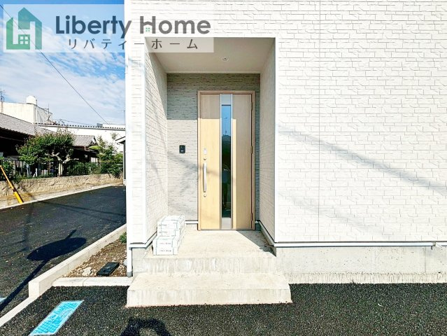 筑西市二木成第2　新築戸建　3号棟のエントランス
