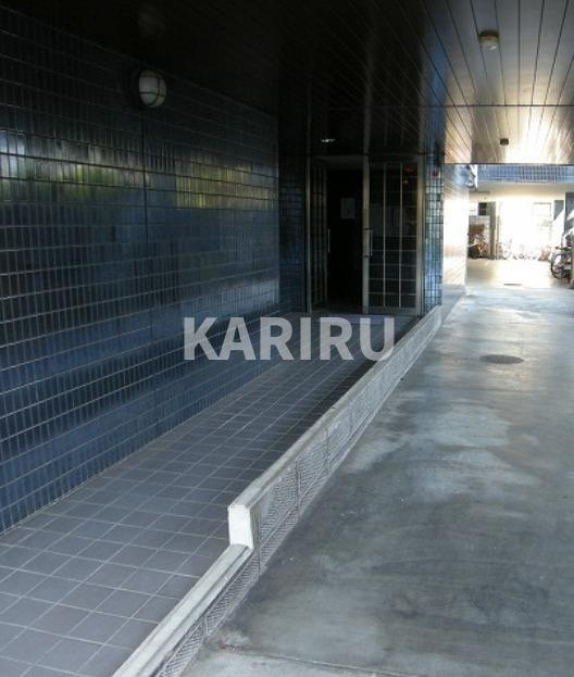 サンライズツイン関目2号館のエントランス