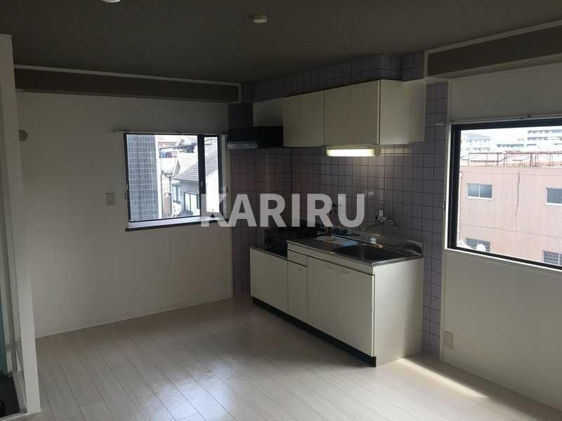 サンライズツイン関目2号館の居間・リビング