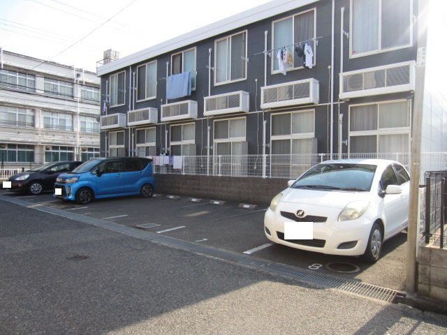 【駐車場】