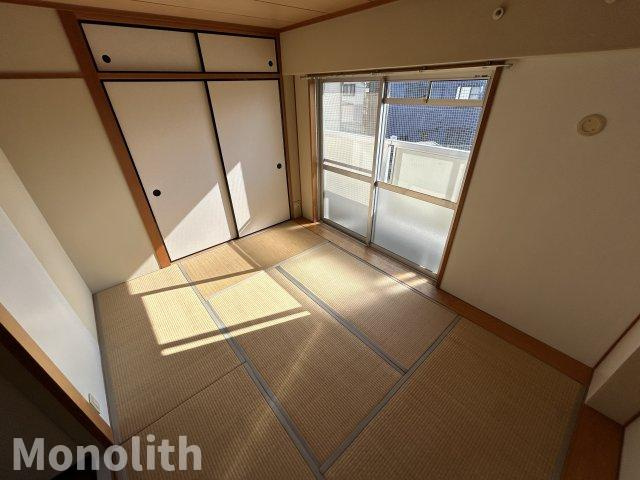 ビレッジハウス草部6号棟の和室