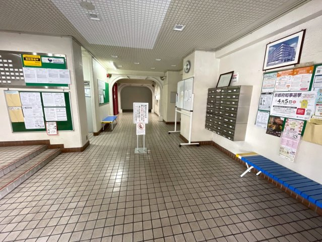 ◆２０２５年８月リフォーム完了◆３沿線利用可◆収納豊富◆マンハイム山科のエントランス|エントランス
