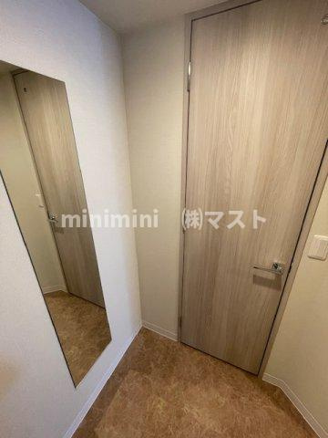 ミラージュパレス本町Departの玄関