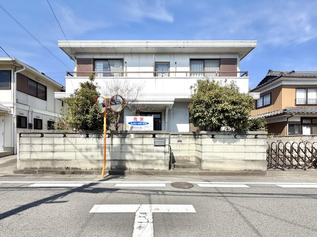 【中古戸建】高崎市井野町の外観|■外観｜土日のご見学はもちろん、平日・夜間のご案内も大歓迎です♪「今から見たい」や「仕事終わりに見たい」にもご対応できますのでお気軽にお問い合わせください♪