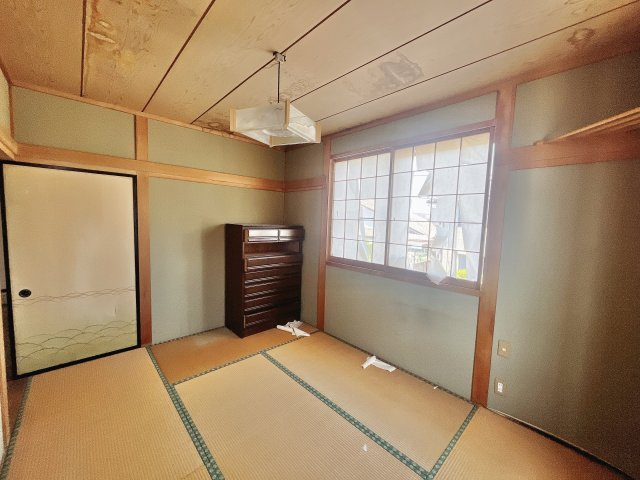 【中古戸建】高崎市井野町の和室|■和室｜和室でしか味わえない畳ならではの香りや素材で和のやすらぎを感じてください♪休日はお子様とお昼寝するのにも最適です！