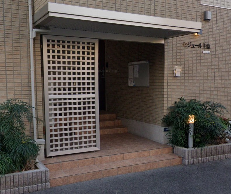 セジュール主原のエントランス