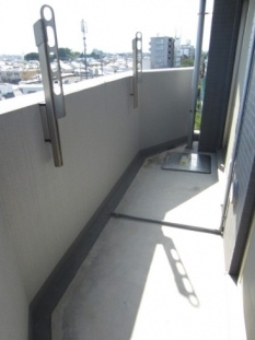 【バルコニー】 | グランヴァン中野江古田 | 南向きのバルコニー。