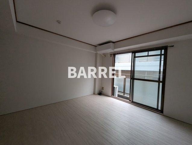 ヴィラ・バショウの居間・リビング