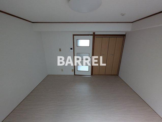 ヴィラ・バショウの居間・リビング