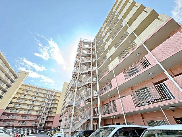 エフローレ新三郷の外観|ドキドキの新生活も、安心してスタート。ぴったりの住まいを見つけませんか？クランディアが一緒に住まい選びをサポートします‼　まずは、お気軽にお問合せください　＃クランディア