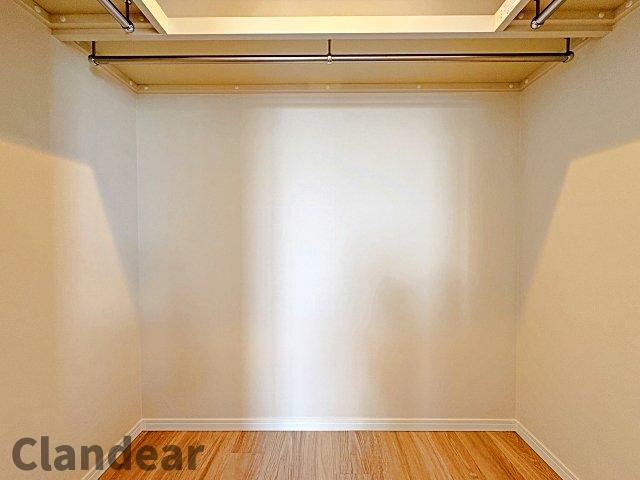 エフローレ新三郷の収納|ドキドキの新生活も、安心してスタート。ぴったりの住まいを見つけませんか？クランディアが一緒に住まい選びをサポートします‼　まずは、お気軽にお問合せください　＃クランディア