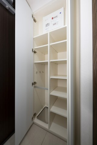 リビオメゾン南砂町の玄関