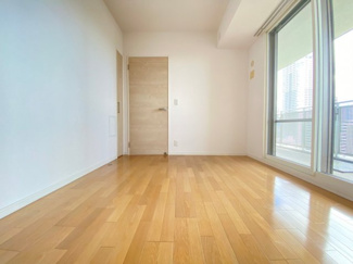 【洋室】 | ディーグラフォート千里中央