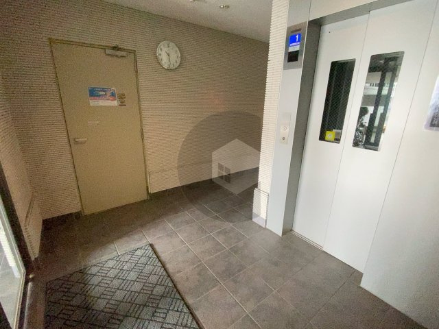 第7美和マンションのロビー