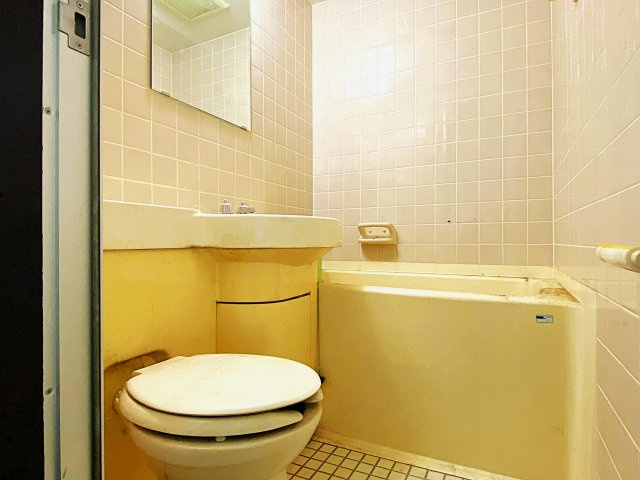 クリオ伊東壱番館の浴室