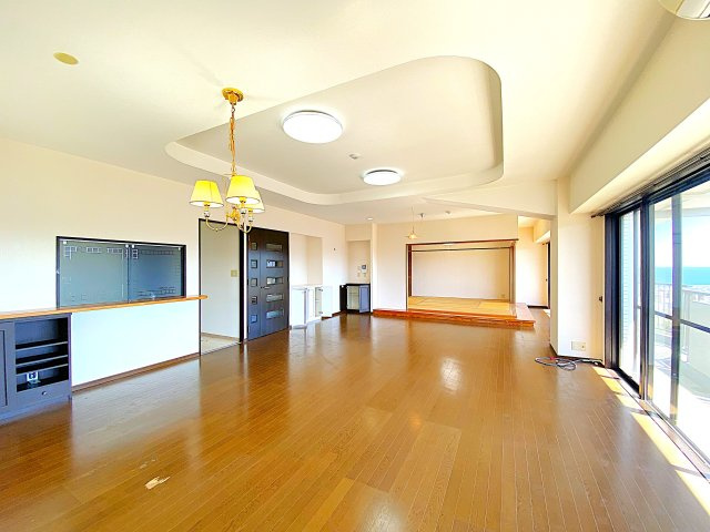 クリオ伊東壱番館の居間・リビング