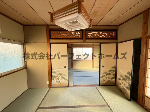 伊加賀本町戸建　賃貸の和室|趣のある和室です