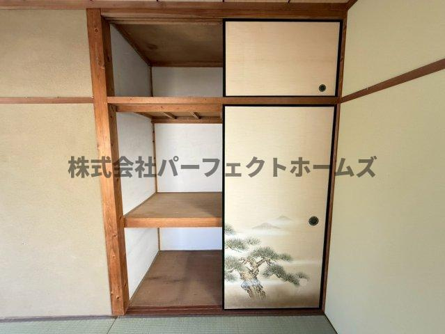 伊加賀本町戸建　賃貸の収納|大きなスペースがあり、収納には困りません