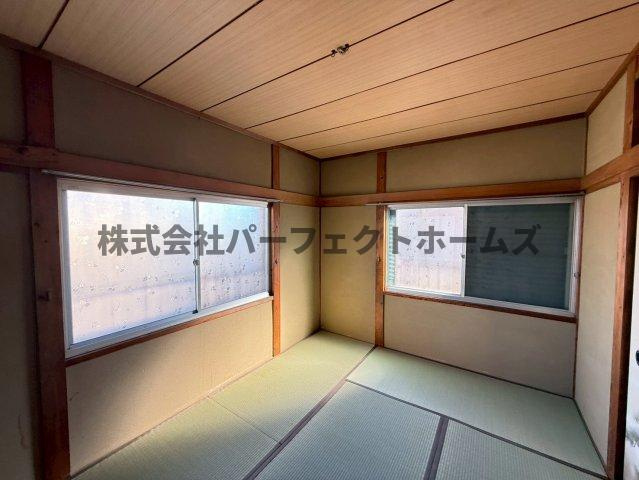 伊加賀本町戸建　賃貸の和室|来客時にも便利な和室付き