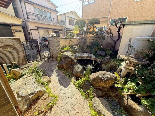伊加賀本町戸建　賃貸のその他|庭付きです