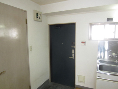 【玄関】 | メゾンルピナス