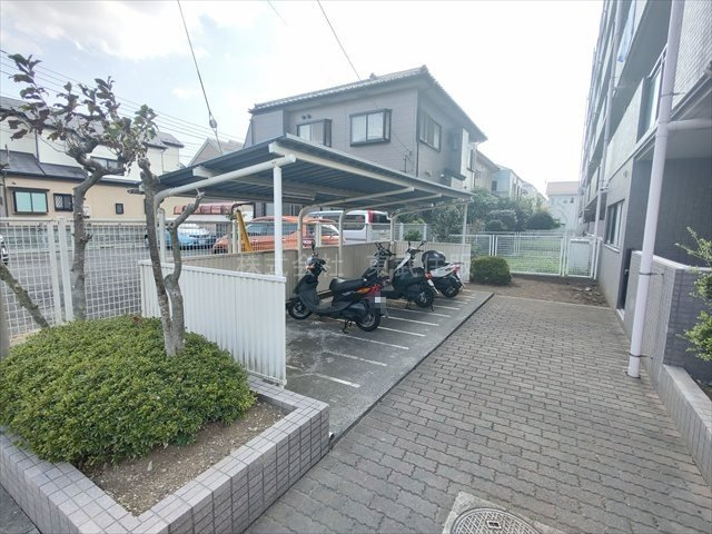 【駐輪場】の画像